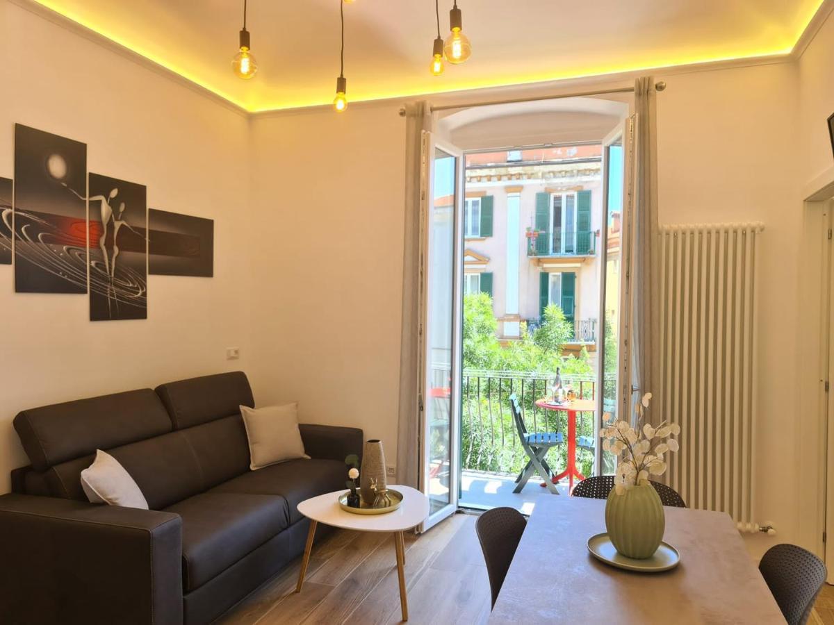 Soni Apartment ลาสเปเซีย ภายนอก รูปภาพ