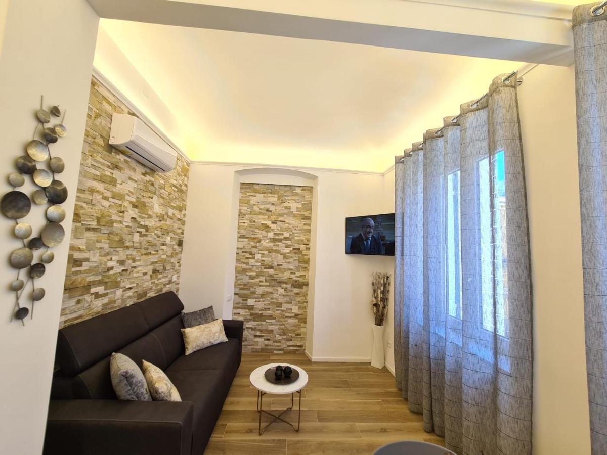 Soni Apartment ลาสเปเซีย ภายนอก รูปภาพ